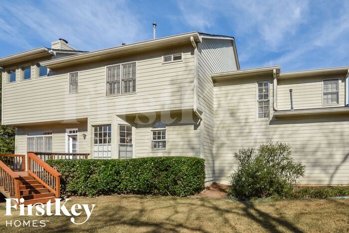 Building Photo - 1715 Foxwood Glen SE