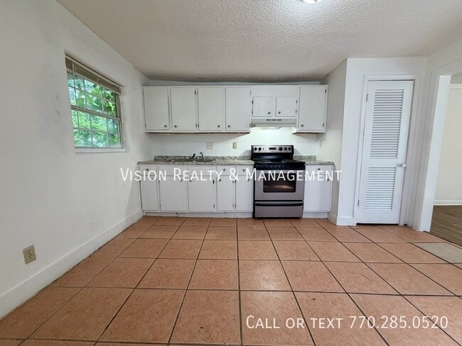Building Photo - 1070 Ollie Cir NW
