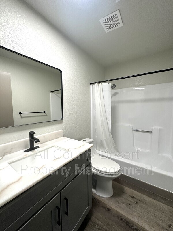 Building Photo - 74621 Shadow Hills Rd