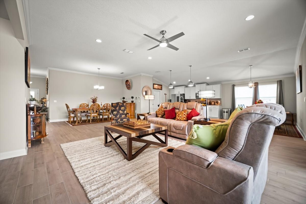 Building Photo - 2941 Oak Stream Dr