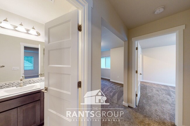 Building Photo - Built in 2023! Easy freeway access from Tumwater!