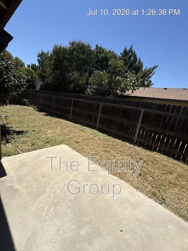 Building Photo - 2023 S Tracy Ct