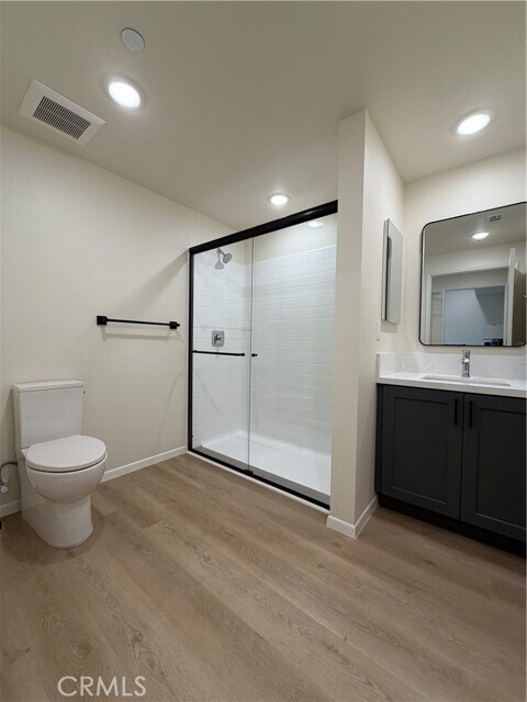 Building Photo - 4064 E Live Oak Ave