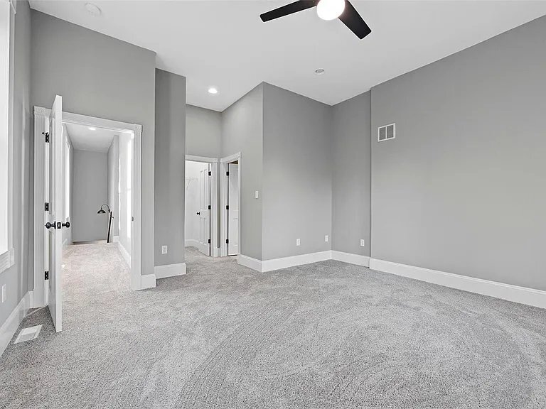 Building Photo - 3309 Salena St