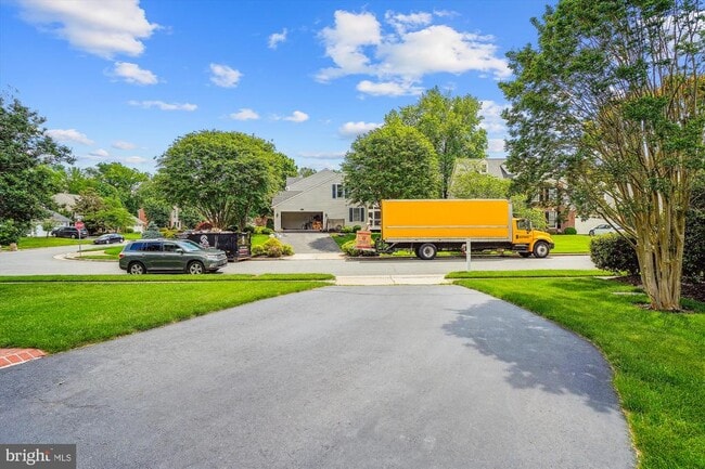 Building Photo - 8300 Centerbrook Pl