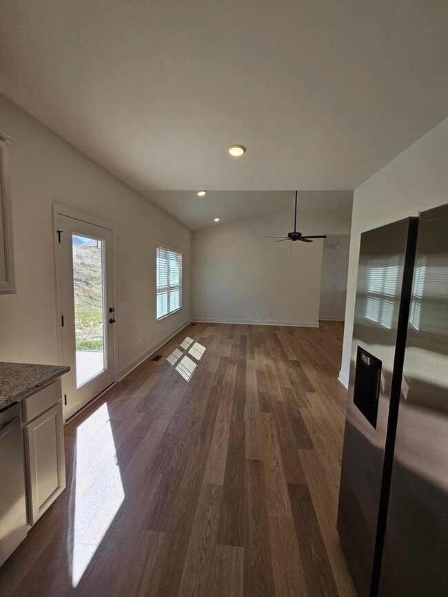 Building Photo - Brand-New Construction in Karns – Washer &...