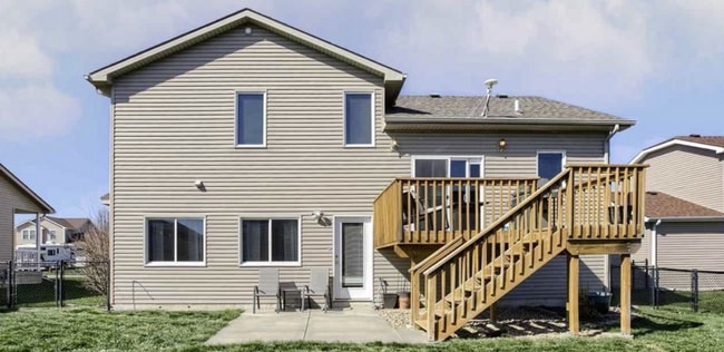 Building Photo - 4 Bdrm/3Bath Single Family Home
