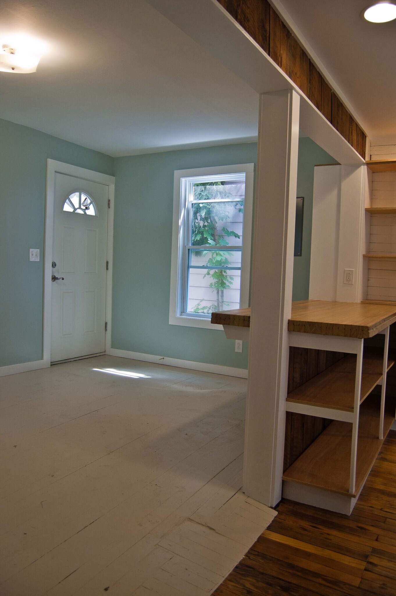 entryway - 314 Park Pl