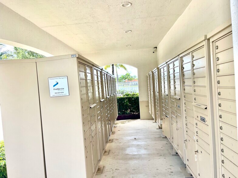 Building Photo - 2833 SW 119th Way