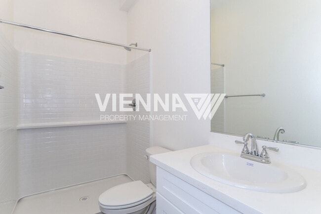Building Photo - 8092 Quiet Knolls Dr