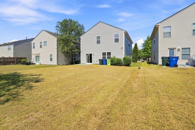 Building Photo - 4332 Burchard Dr