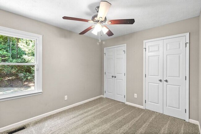 Building Photo - 3294 Florida Dr