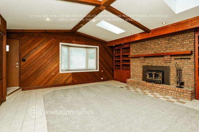 Building Photo - 7442 160th St