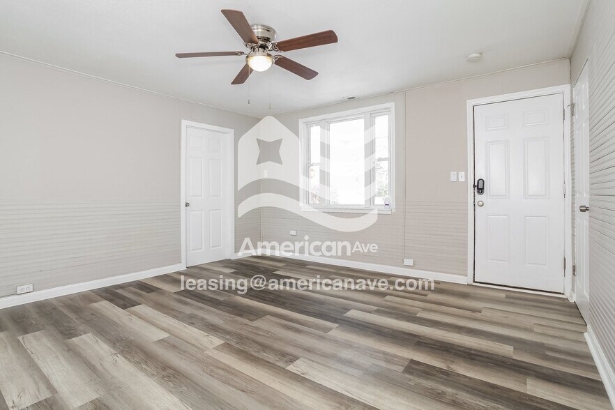 Building Photo - 1663 Hudepohl Ln