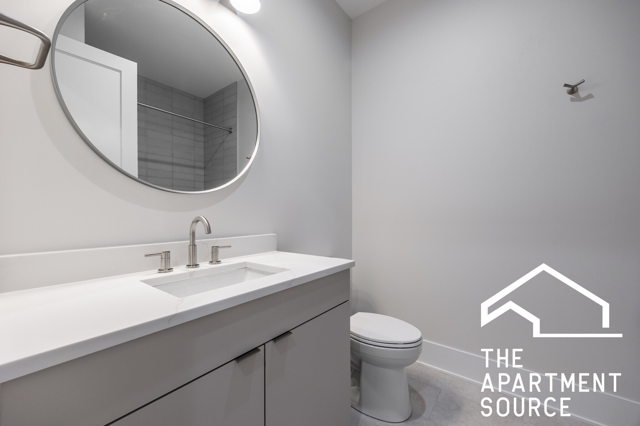 Building Photo - 1620 W Grand Ave