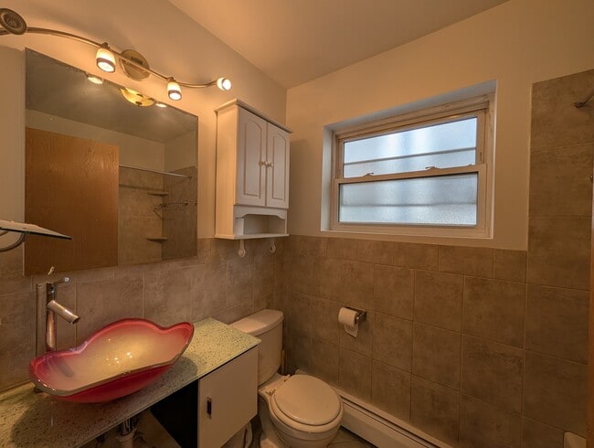 Building Photo - 1502 W Hollywood Ave