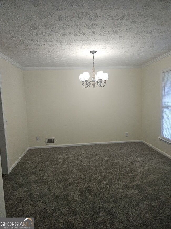 Building Photo - 1148 Marifran Dr SW