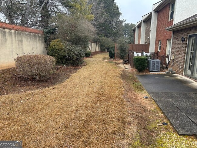 Building Photo - 250 Cleveland Rd