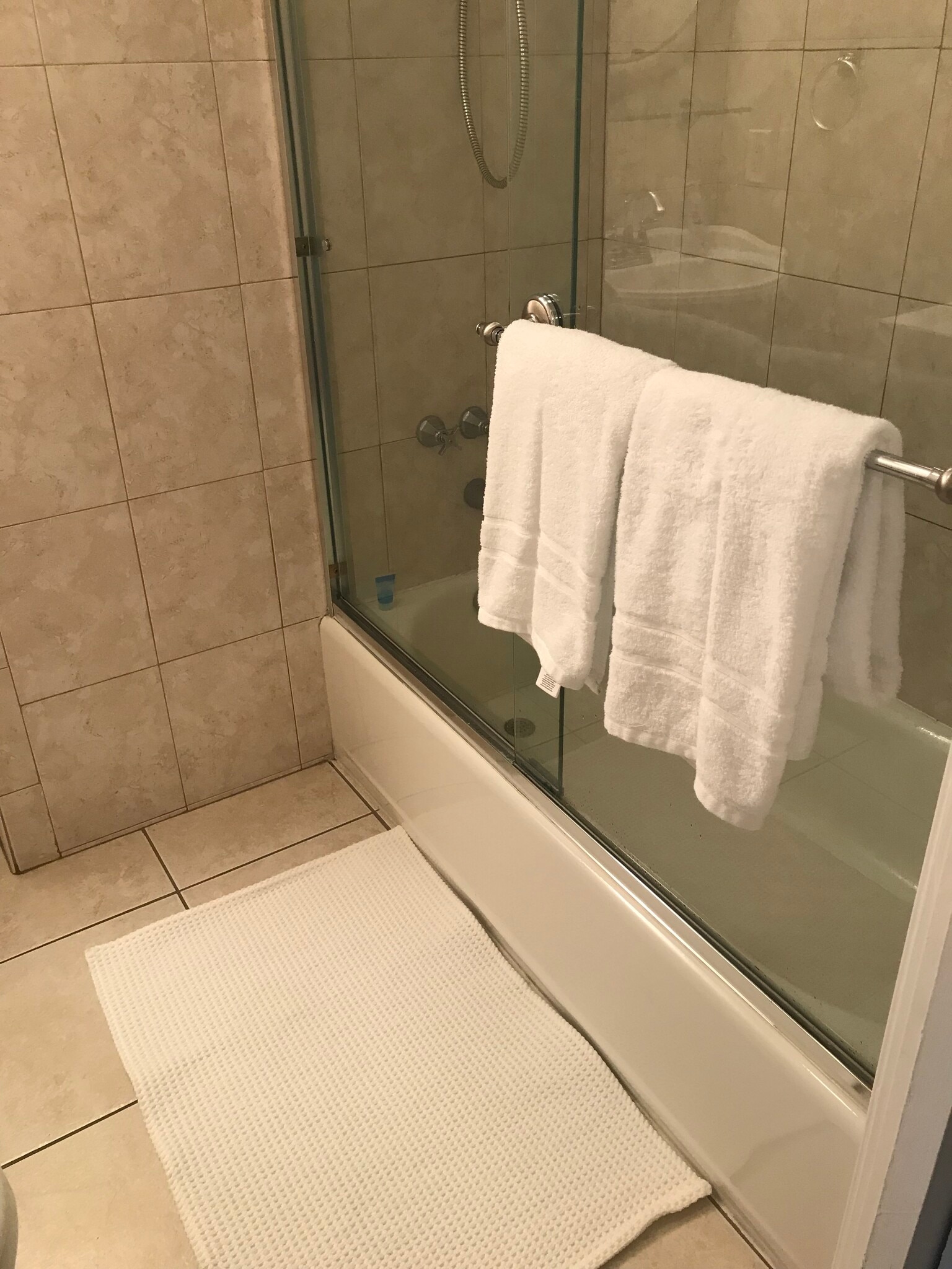 Building Photo - 4040 Galt Ocean Dr