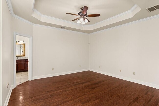 Building Photo - 421 E Honors Point Ct