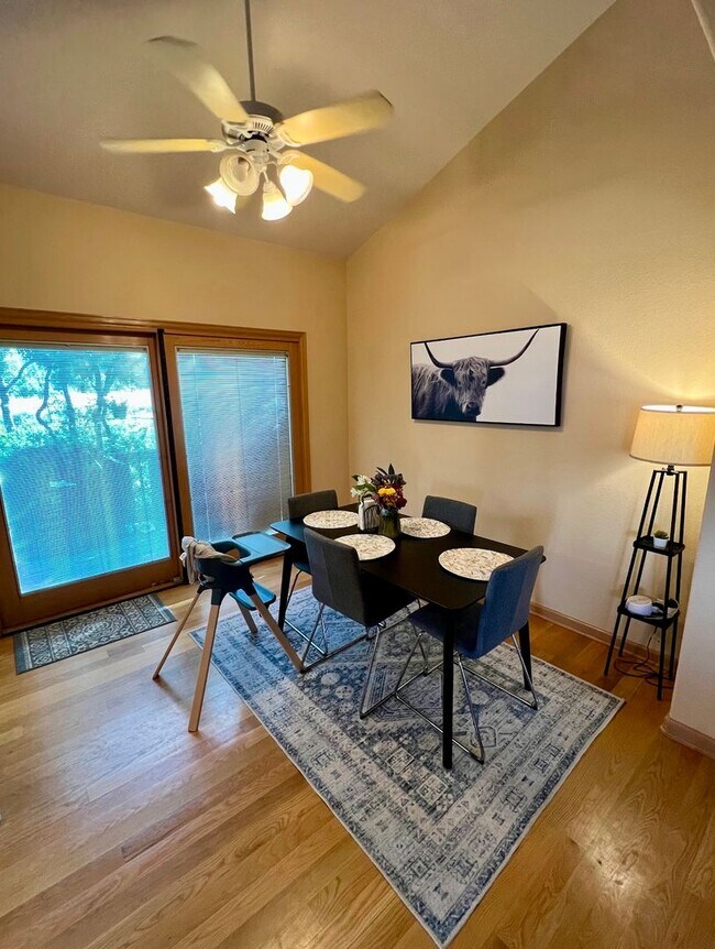 Building Photo - Mountain Shadows Beauty with 3 Bedrooms and 3 Baths Available Soon