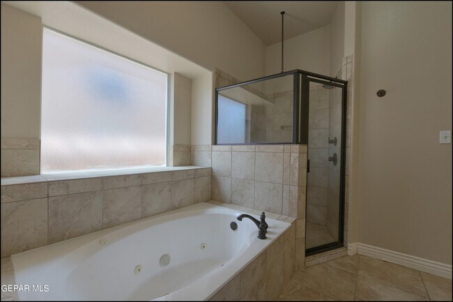 Building Photo - 11420 Victor Flores Pl