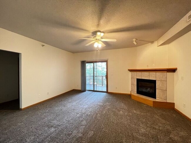 Building Photo - $1,395 | 2 Bedroom, 2 Bathroom Condo | Pets Negotiable | Available for an August 1st, 2026 Move In!