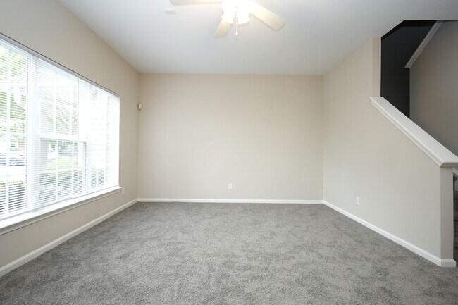 Building Photo - 8065 Stoneham Ct