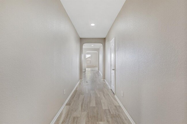 Building Photo - 131 Connor Elkins Dr