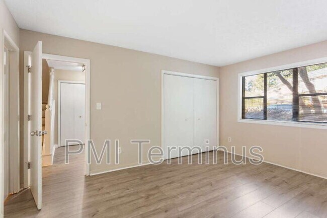 Building Photo - 2672 Moss Ln