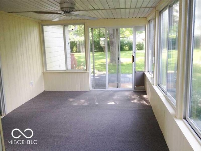 Building Photo - 818 E Auman Dr