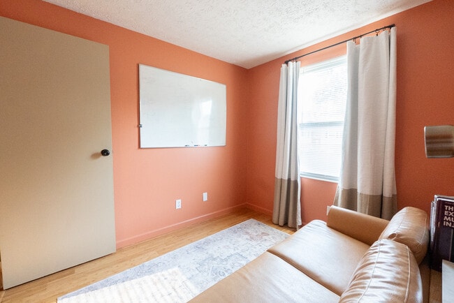 Building Photo - 11019 Neptune Pl