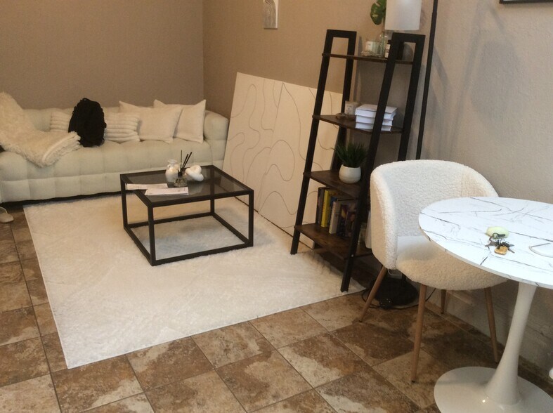 Building Photo - 2285 46th Ave