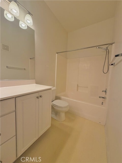 Building Photo - 7161 East Ave