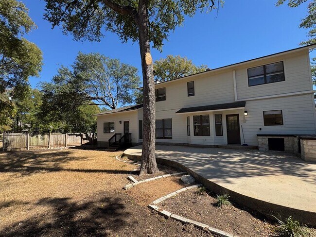 Building Photo - 12604 Shady Acres Dr