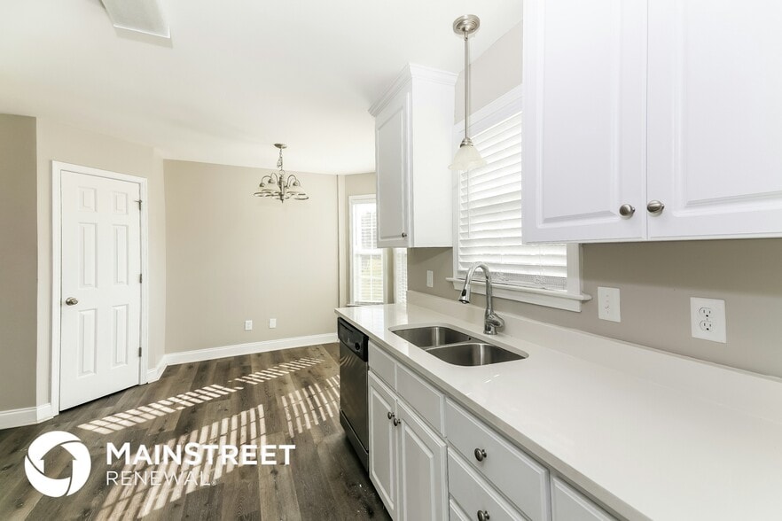 Building Photo - 18 Barrette Ln