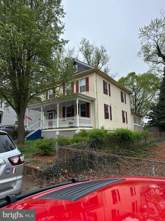 Building Photo - 270 Belleview Ave