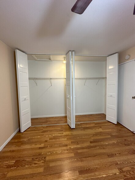 Building Photo - 226 Walker Dr