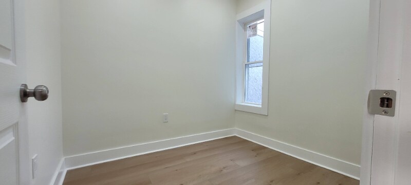 Building Photo - 1517 S Napa St