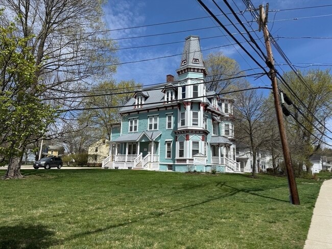 Building Photo - 46 N Main St