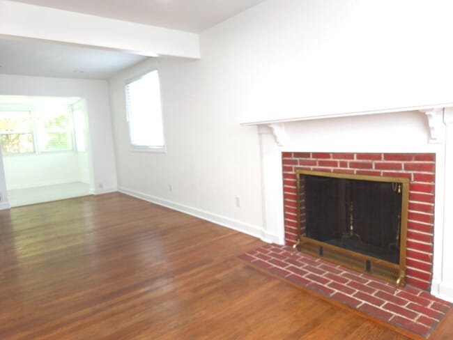 Building Photo - 2209 Quinton Rd