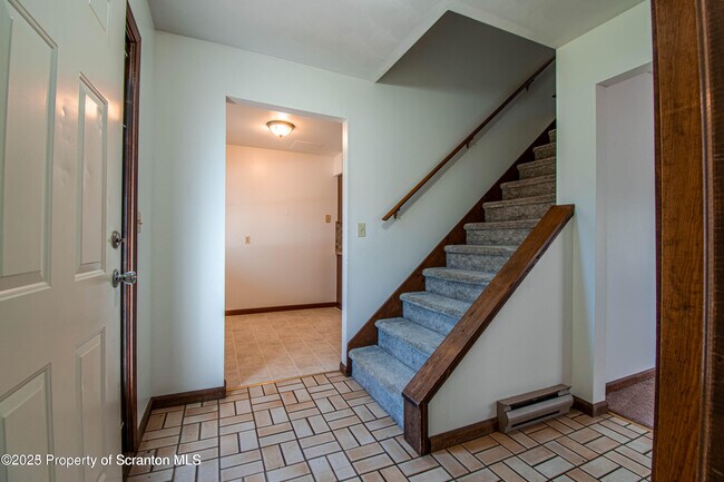 Building Photo - 414-416-416 Melrose Ave