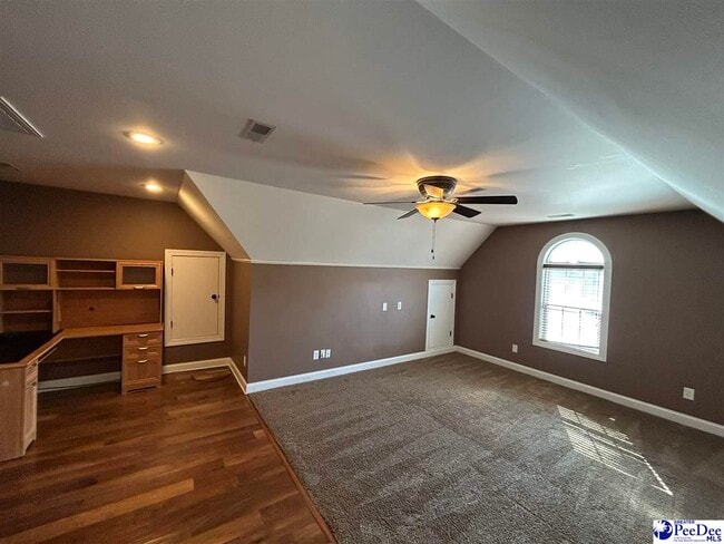 Building Photo - 422 Sterling Dr