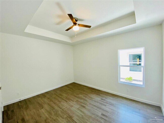 Building Photo - 19 Marcela Dr