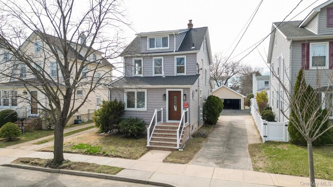 Building Photo - 29 Everett St