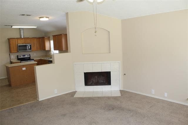 Building Photo - 306 Trenton Dr