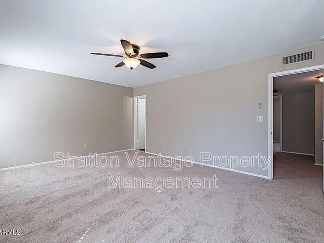 Building Photo - 6526 S McAllister Ave