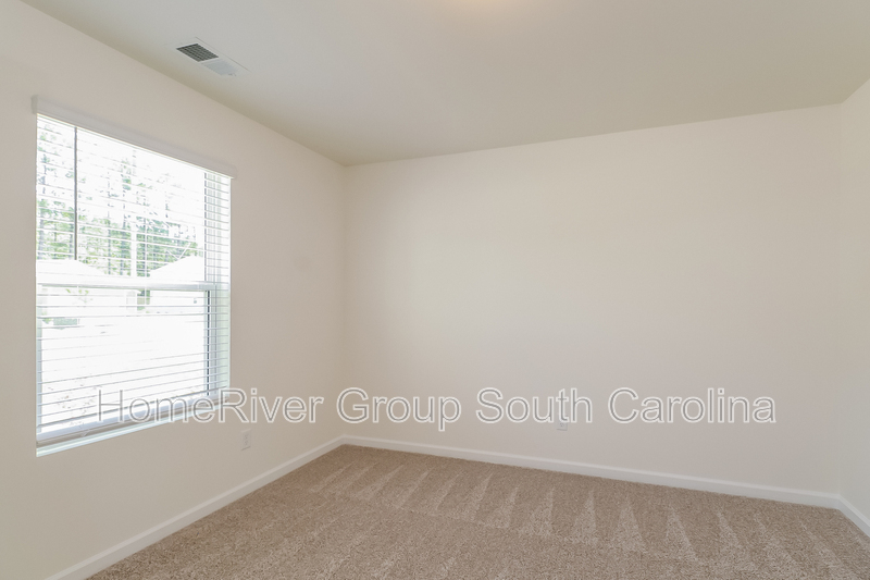 Building Photo - 146 Carriagebrook Cir
