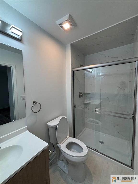 Building Photo - 127 Sassafras Ct