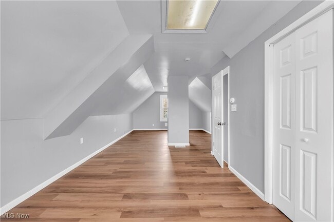 Building Photo - 3138 W 101st St